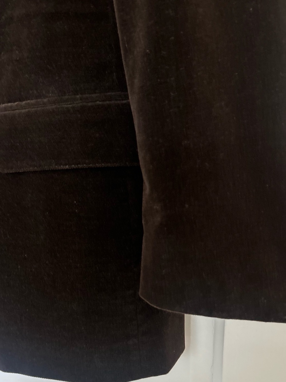Men's Dark Brown Velvet Blazer - Two-Button Notch Lapel - Picture 7 of 13